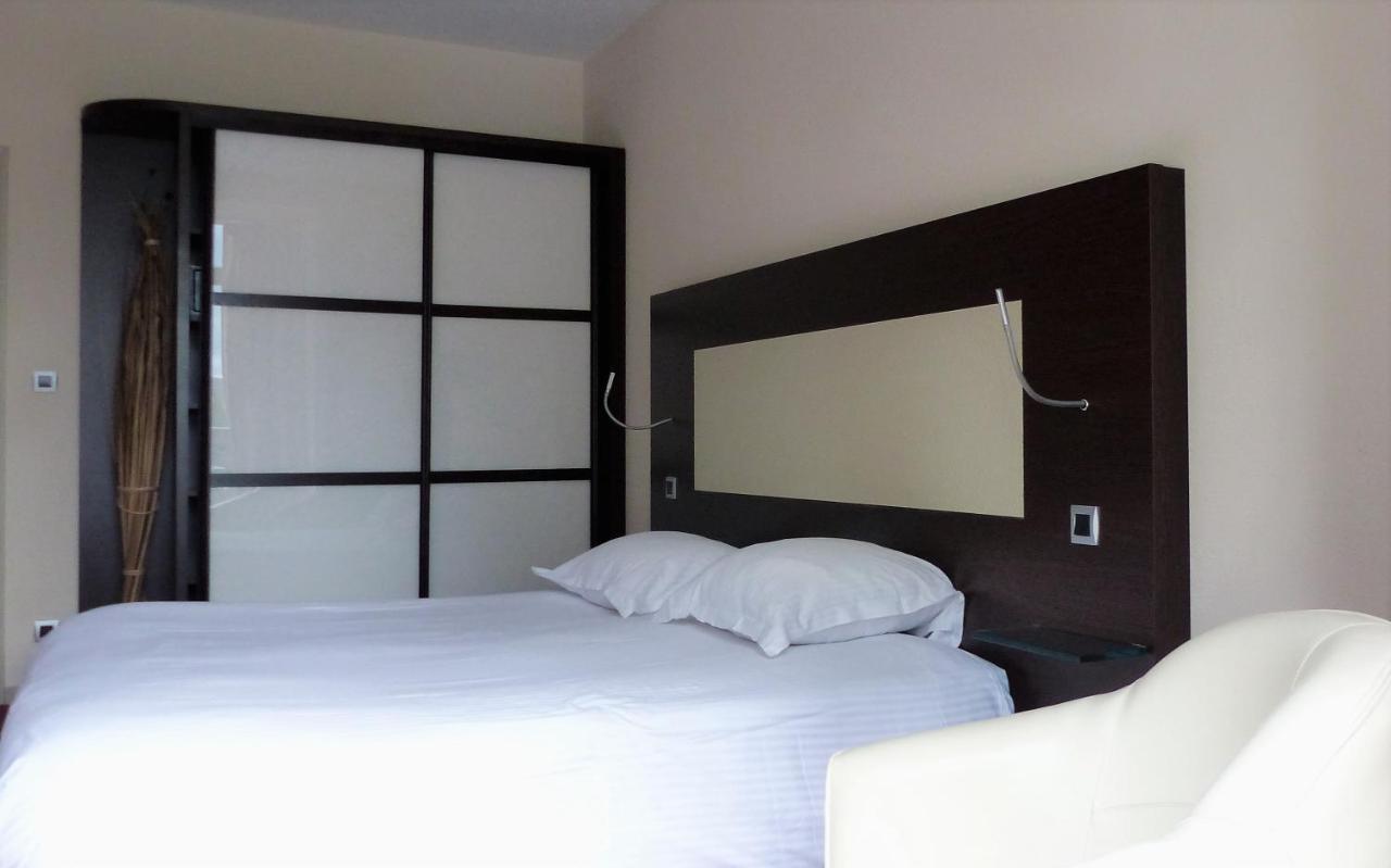 Le H - Hotel & Restaurant Barr Ngoại thất bức ảnh